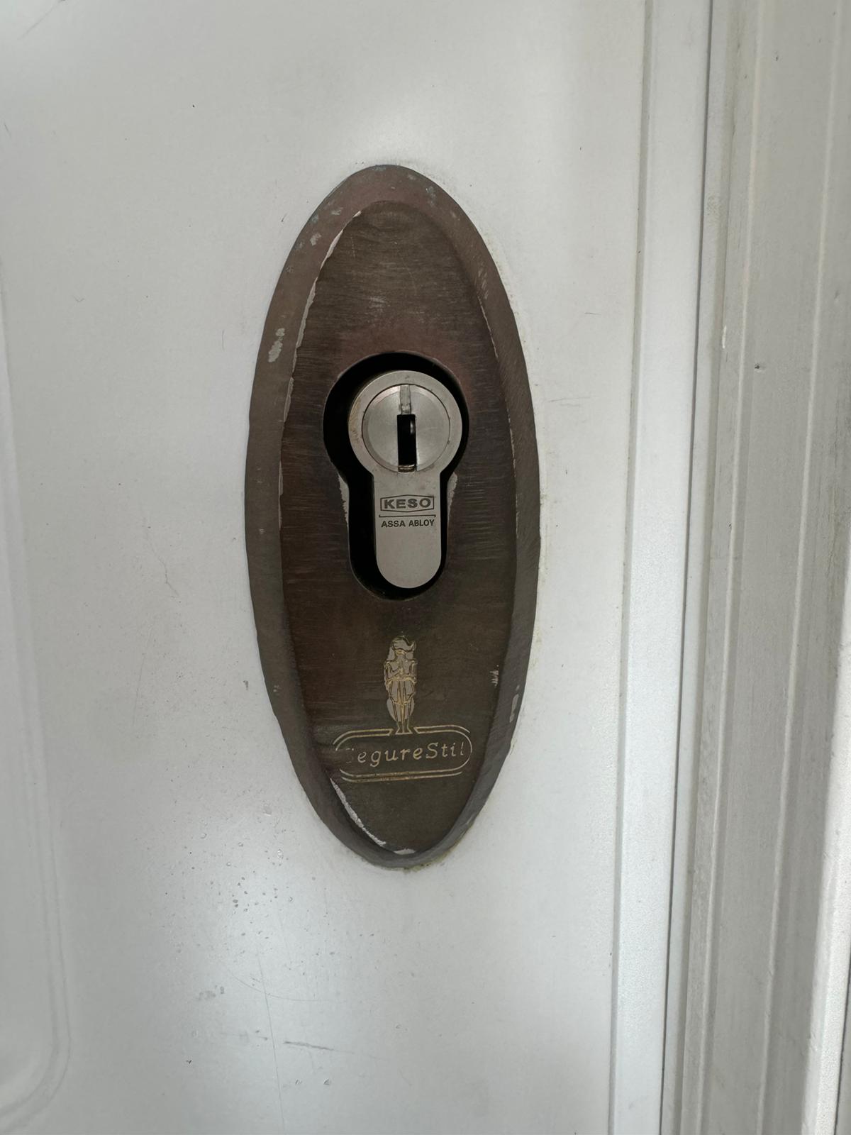 Cambio de bombín KESO ASSA ABLOY - Marbella